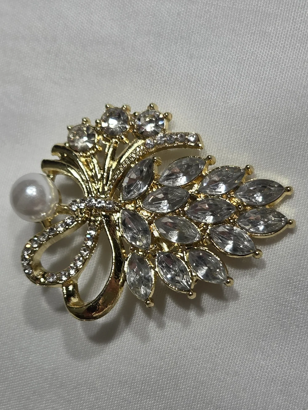 Gold Tone Flower Brooch Pin Clear Marquise Rhinestones  Imitation Pearl 1.5 in